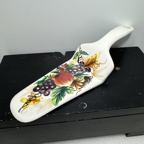 Vintage porcelain pie - vintage,